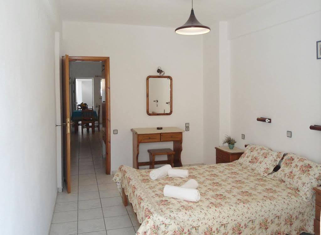 George Deluxe Apartments Stalida Dış mekan fotoğraf