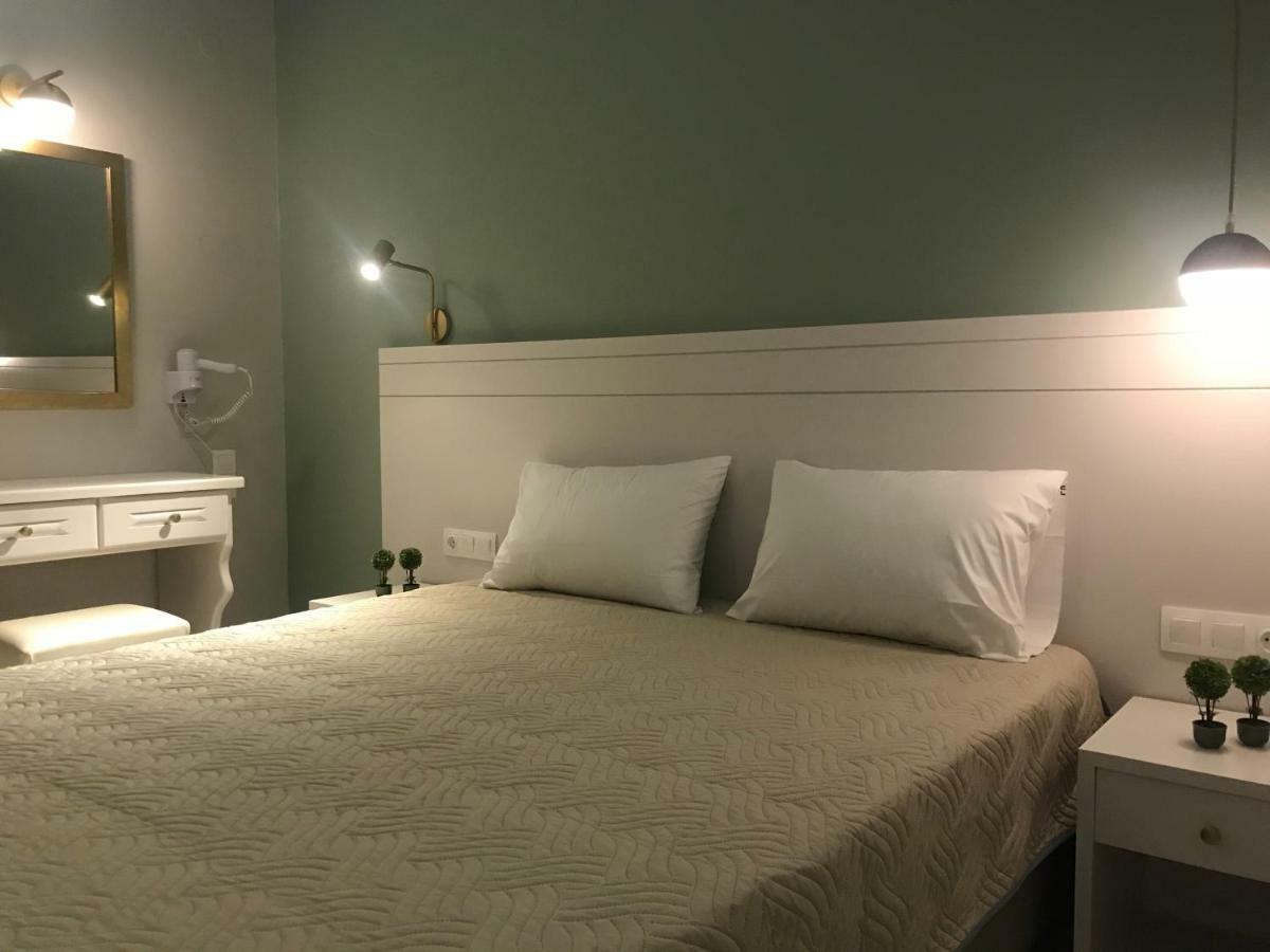 George Deluxe Apartments Stalida Dış mekan fotoğraf